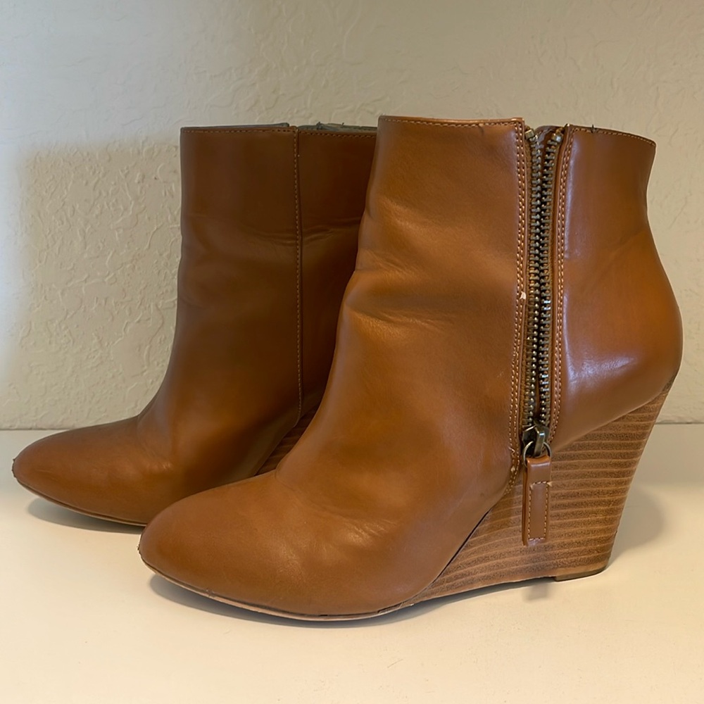 LOFT wedge boots ✨